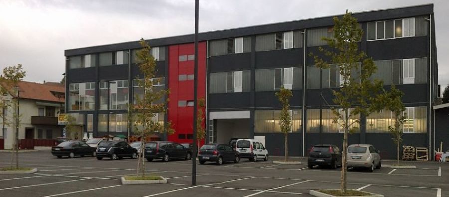 Costruire un edificio commerciale