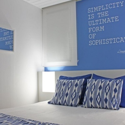 Decorazione parete letto