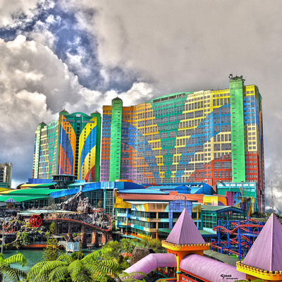 First World Hotel