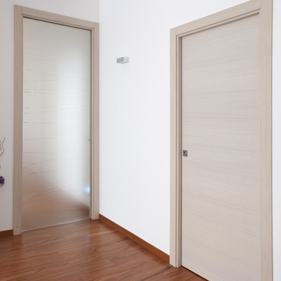 Fornire porte interne in PVC