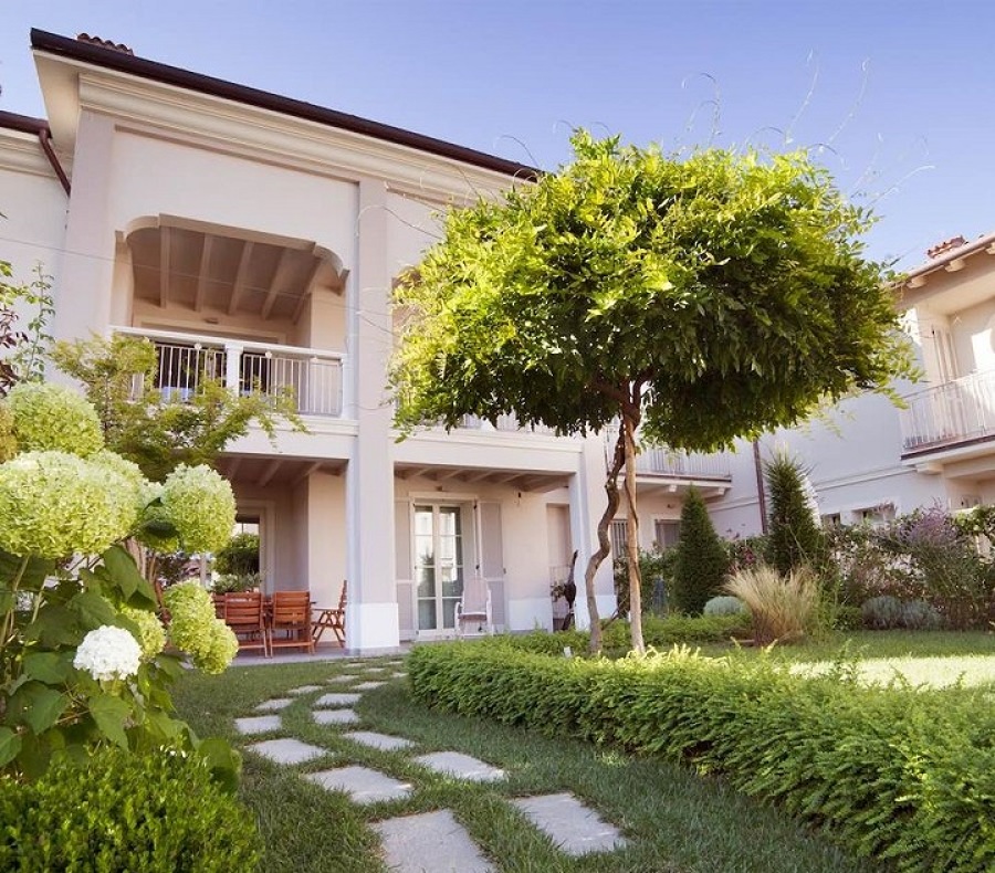 Preventivi e guida alla scelta dei giardinieri habitissimo Taglio erba prezzo al mq