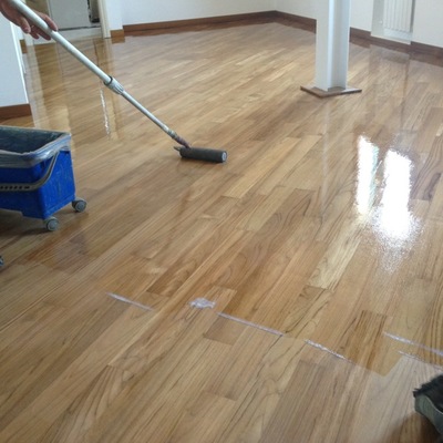 Preventivo levigare e verniciare parquet online habitissimo Levigare il parquet senza togliere i mobili