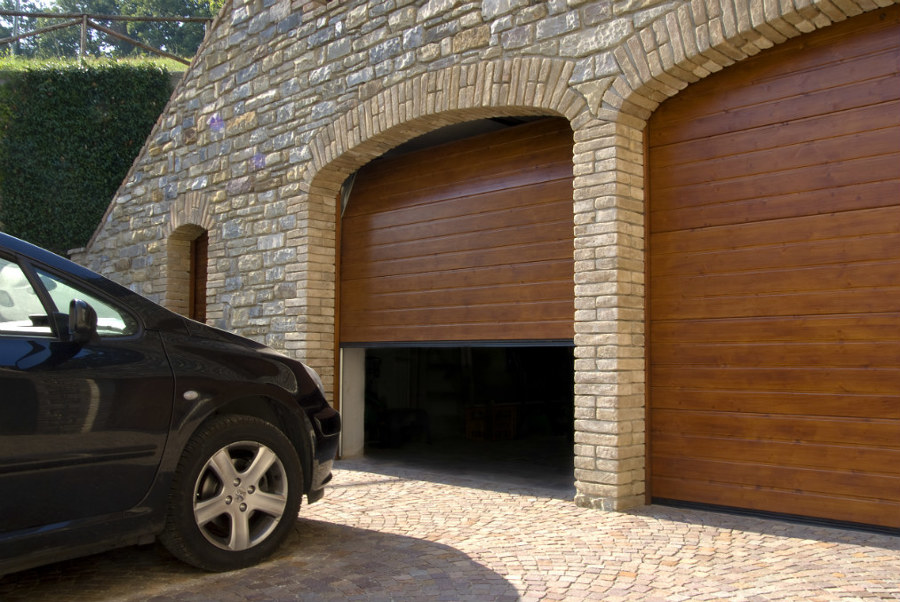 Preventivi porte garage e saracinesche: tipologie e prezzi habitissimo Porta del garage