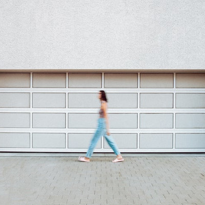 Porta per garage in alluminio