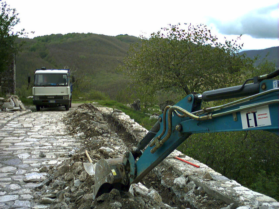 Scavo per drenaggio acqua