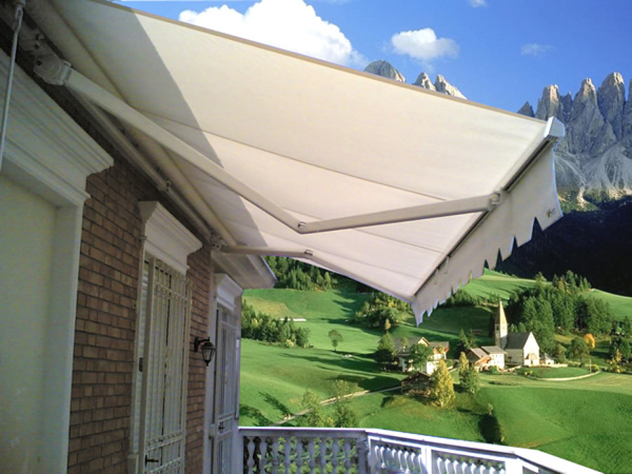 Preventivi e materiali per una tenda da sole a caduta habitissimo Tende da sole resistenti alla pioggia
