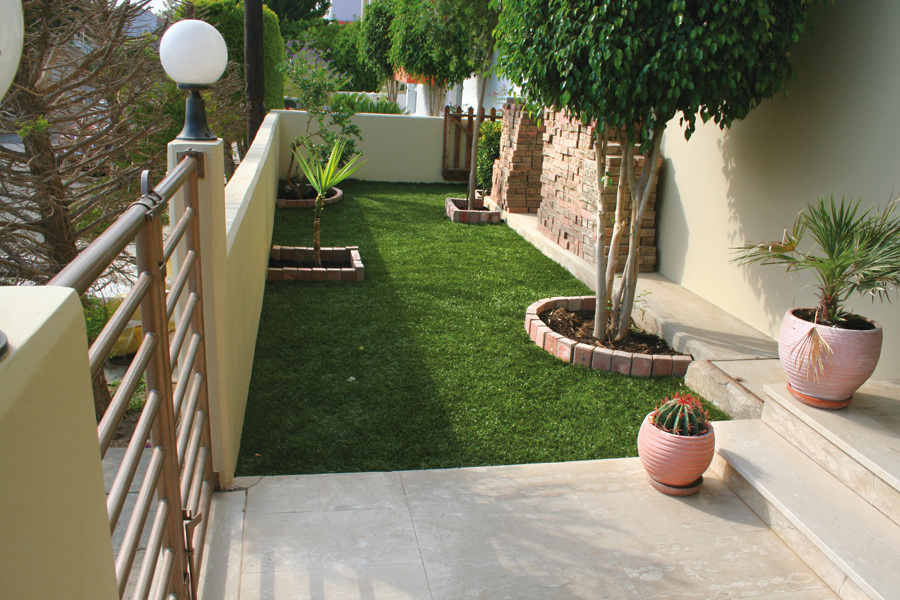 Terrazzo con erba ~ ispirazione interior design & idee mobili Posa erba sintetica su terrazzo