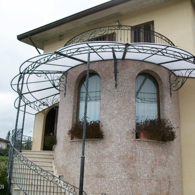 Fabbri: tettoia in ferro battuto