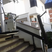 IMPIANTO MONTASCALE A PEDANA