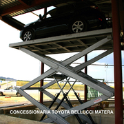 Ascensori per auto a semplice e doppia forbice