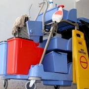 Attrezzatura per pulizia uffici