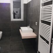 BAGNO IN GRES PORCELLANATO