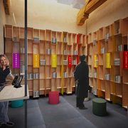 Bookshop all'interno di un caffè letterario