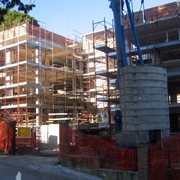 Costruzione appartamenti e negozi in Spoleto