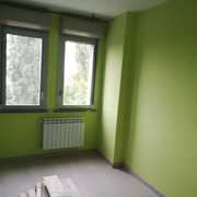 Parete Imbiancata Con Pavimento in parquet In laminato
