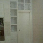 LIBRERIA IN CARTONGESSO CON PORTA