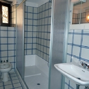 Trasformazione vasca in doccia (box in acrilico)