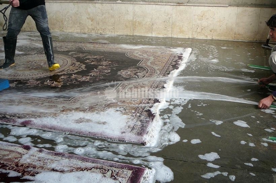 Foto: tappeti, restauro tappeti, lavaggio tappeti ad acqua di tabriz ... Lavare il tappeto
