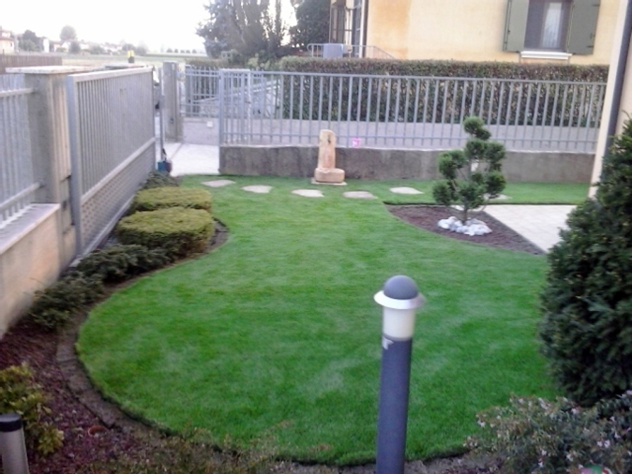 Foto: giardino ad aiuola di decorex disegno e giardinaggio #152503 ... Balcone disegno Minimalistas