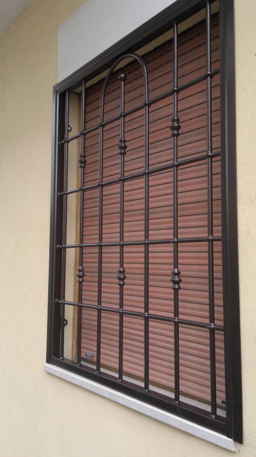Foto: grata stile inglese di progetto infissi #168433 habitissimo Infissi stile inglese