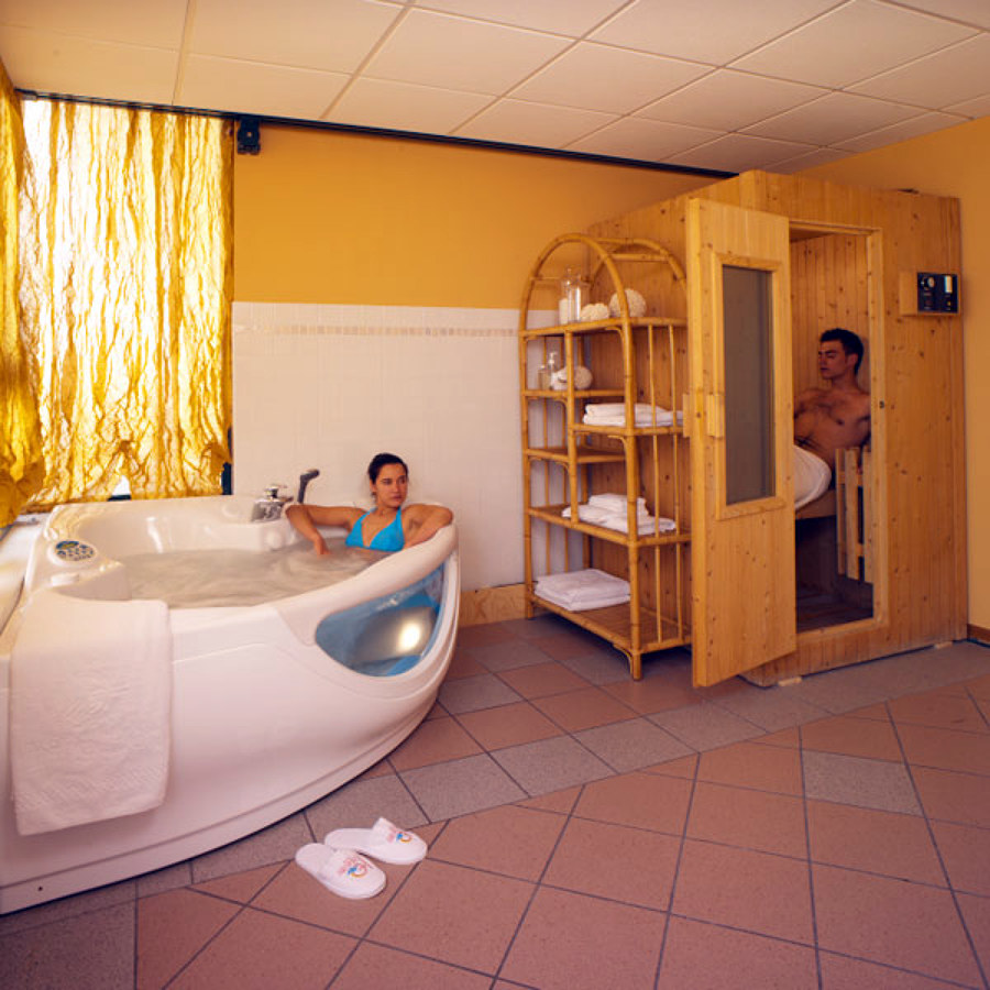 Foto: impianti a vapore per saune filandesi , bagno turco e ... Bagno con sauna