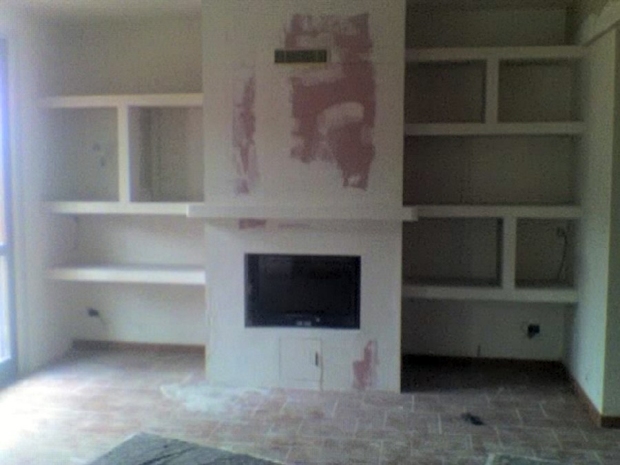 Foto: mensole in cartongesso e rivestimento camini di segato ezio ... Caminetti in cartongesso prezzi