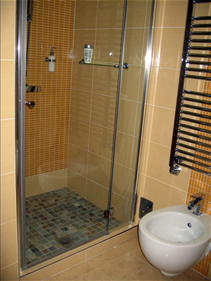 Vasca e doccia in muratura. trendy affordable with doccia e vasca ... Vasca doccia in muratura