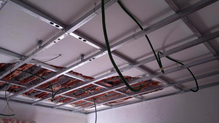 Foto: struttura per cartongesso di g.& c. costruzioni s.r.l.s ... Struttura per cartongesso soffitto
