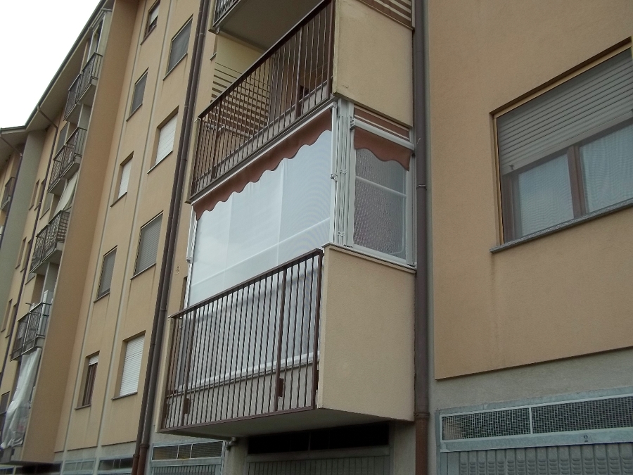 Foto: tende veranda antivento per balconi particolari http://www ... Verande per balconi
