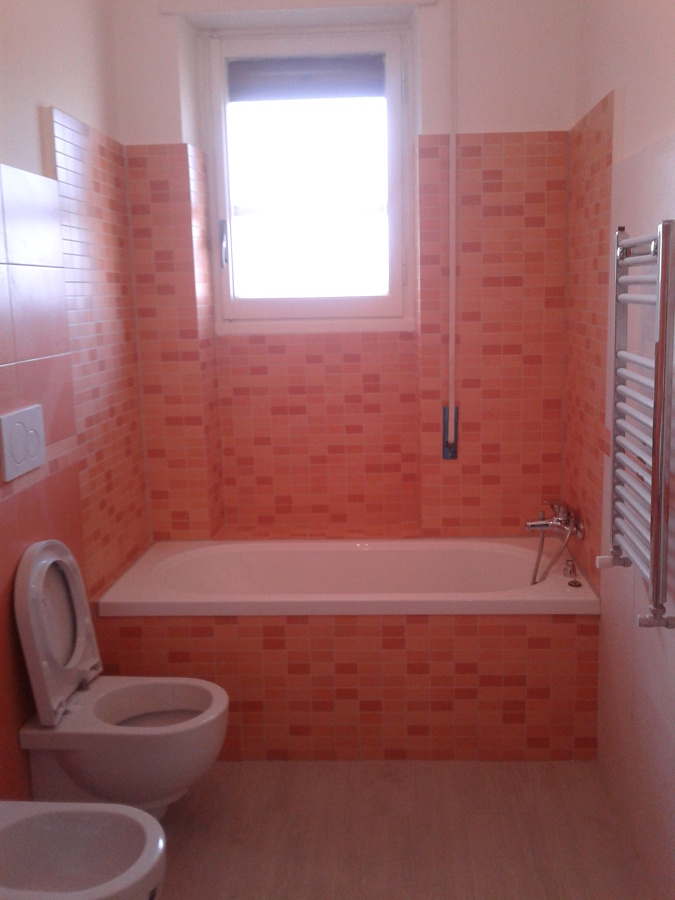 Foto: uno degli ultimi bagni ristrutturati di ditta artigiana geom ... Foto di bagni ristrutturati