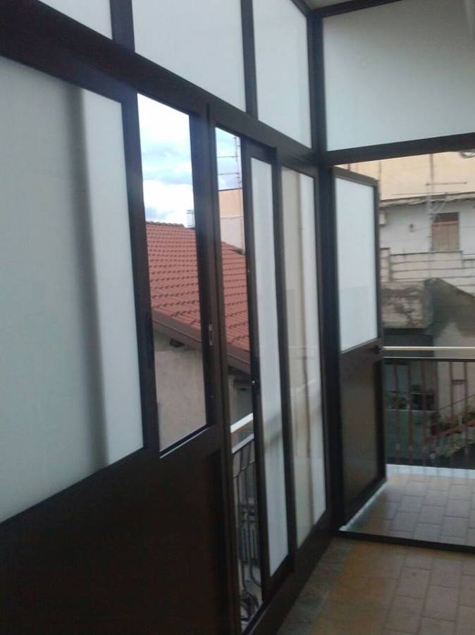 Foto: veranda in alluminio compresa di vetro camera 6/7 bianco latte ... Universit�� di architettura roma