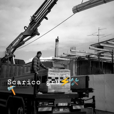Scarico gru