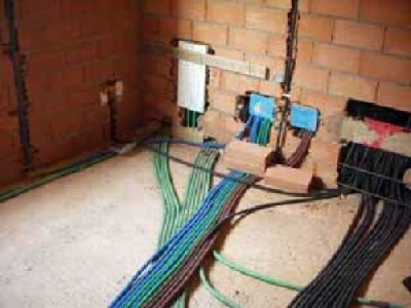 Foto: impianto elettrico e idraulico di ditta m.g. impianti ... Impianti elettrici e idraulici