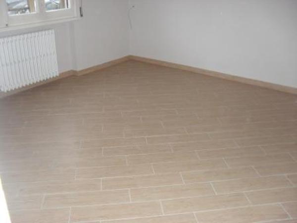 Foto: ristrutturazione di villa (posa pavimento in diagonale) di ... Posa pavimento diagonale