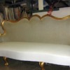Rivestire divano in pelle bianca