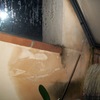 Infiltrazioni d'acqua provenienti dalla cortina