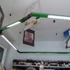 Installare porta con vetrata per negozio