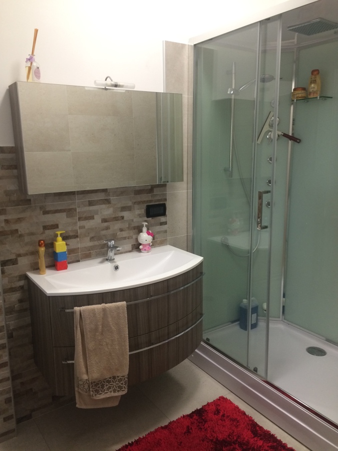 Foto: cabina multifunzione con sauna e idromassaggio di de castro ... Sauna e idromassaggio