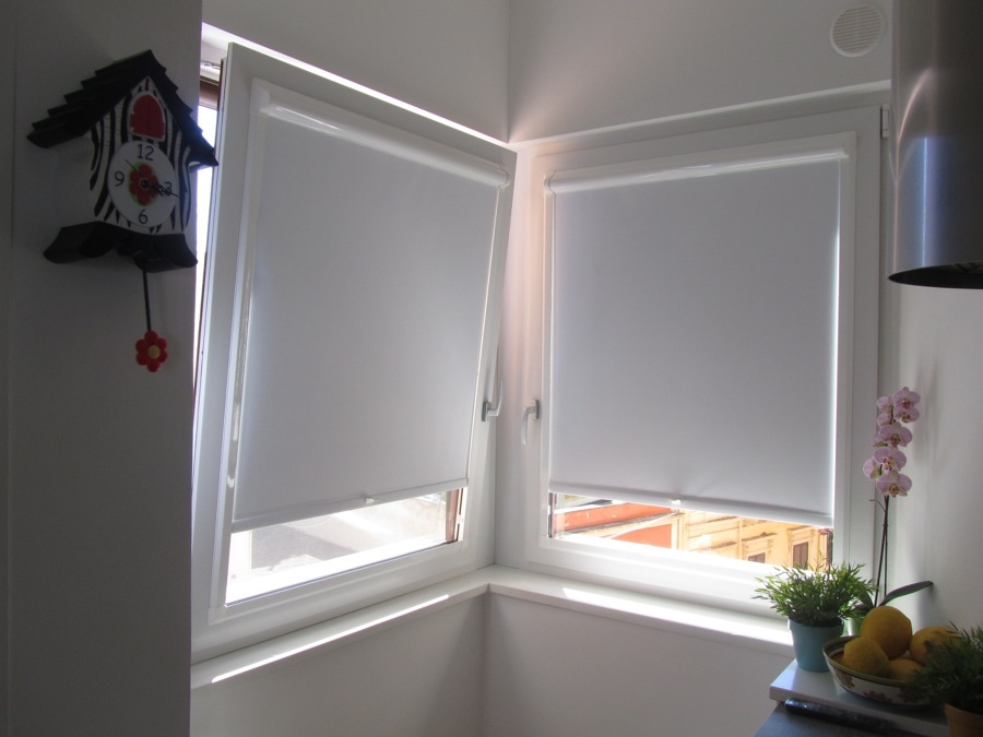 Foto: finestre pvc con tendine oscuranti di doorwell porte ... Finestre in pvc