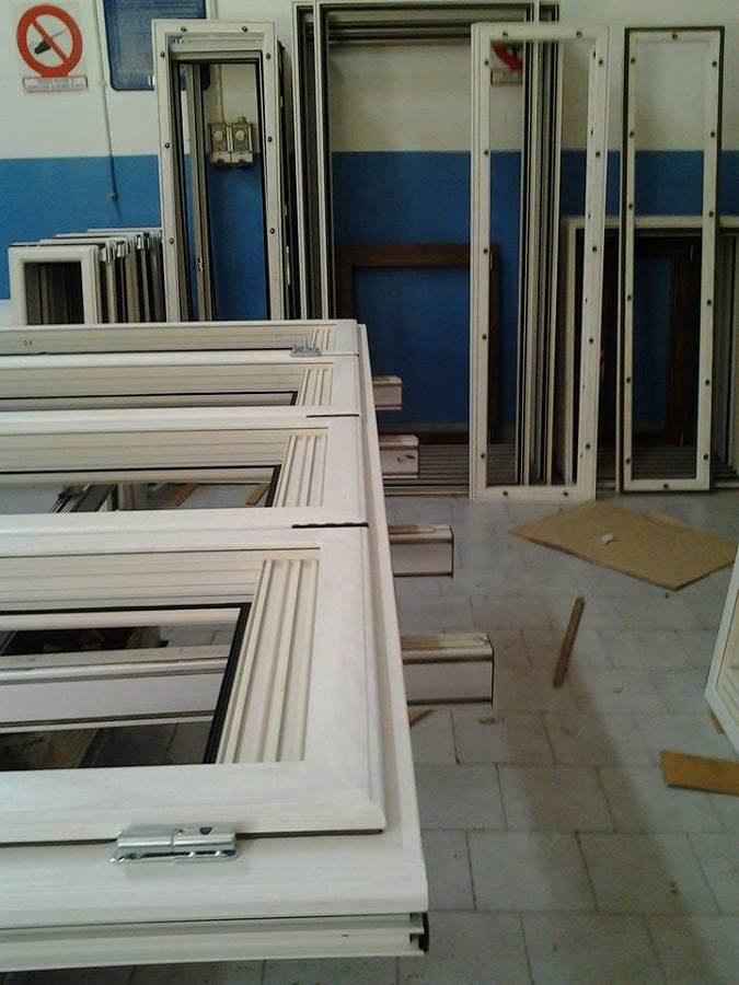 Foto: infissi in legno alluminio colore avorio di stile infissi ... Come ottenere il colore avorio