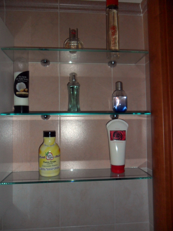 Foto: mensole per bagno di 035 serramenti e vetri #89926 habitissimo Mensola bagno bianca