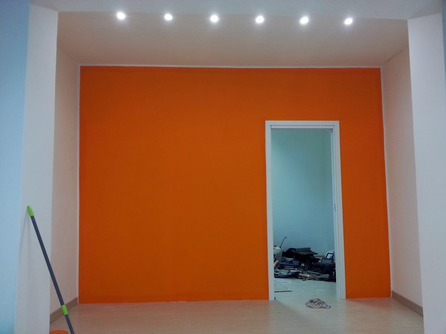Come costruire una parete in cartongesso con porta scorrevole. il ... Parete in cartongesso con porta