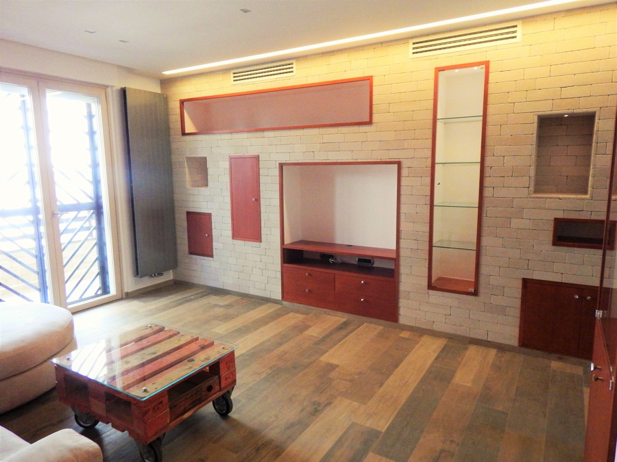 Foto: parete attrezzata pietra & legno di falegnameria le.cap. snc ... Pareti attrezzate in cartongesso e legno