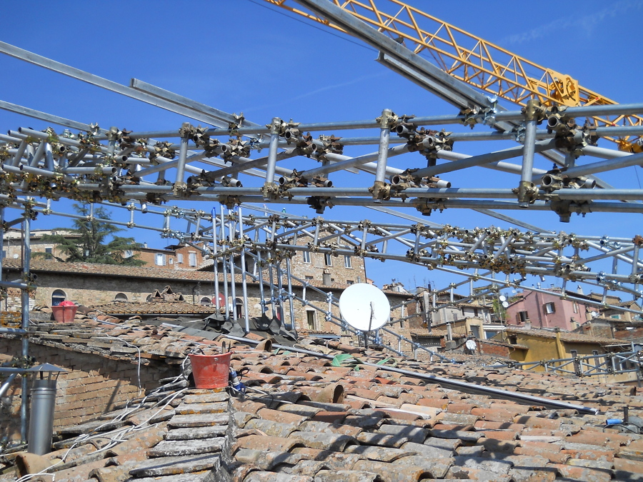 Foto Ponteggio Tubo Giunto di C.E.I. Srl 515155 Habitissimo