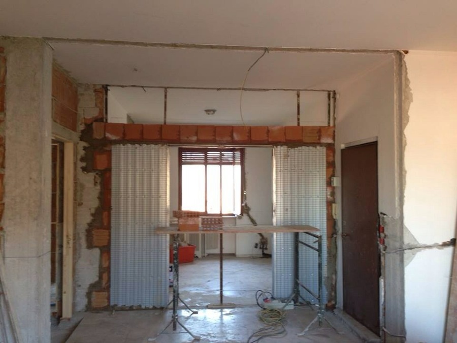 Foto: Posa Cassoni Per Porte a Scomparsa Sala-cucina di Lu.sa Srl ... Foto: Posa Cassoni Per Porte a Scomparsa Sala-cucina di Lu.sa Srl ...