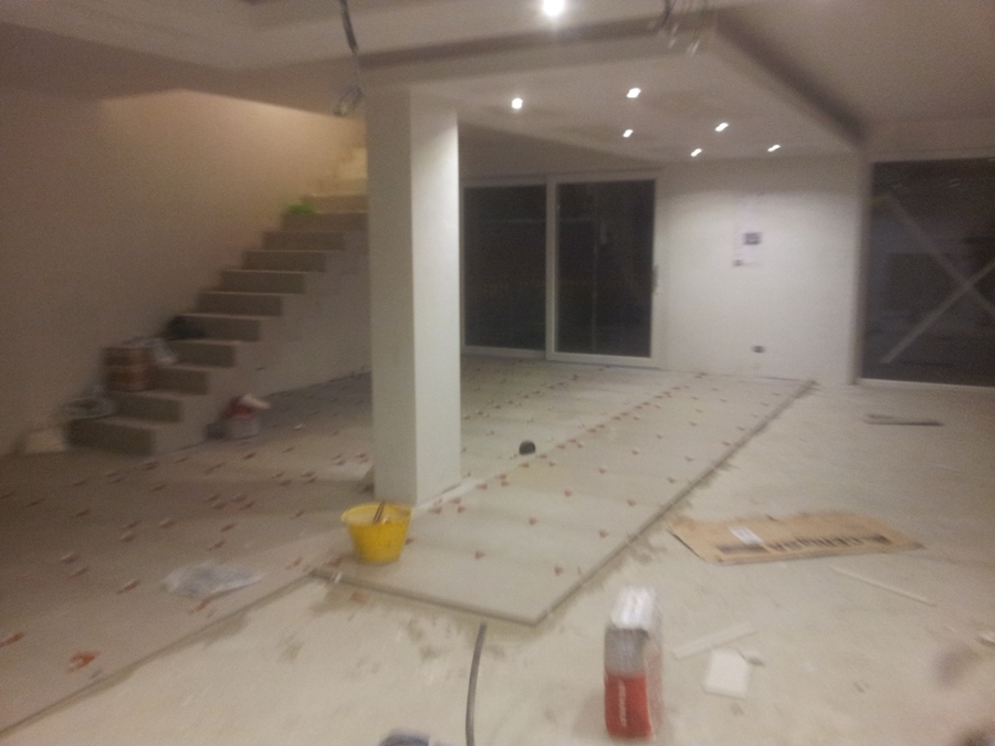 Foto: posa pavimento in gres porcellanato di impreservice #394327 ... Posa gres porcellanato