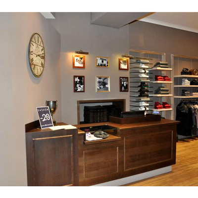 Idee e foto di arredamenti locali commerciali a frosinone per ... Arredamento locali commerciali