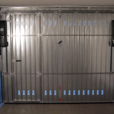Preventivi per automatizzare le porte o cancello garage habitissimo Portoni garage basculanti prezzi