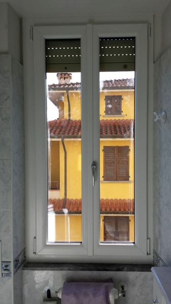 Foto: montaggio finestre e cassonetti in pvc di alfa serramenti ... Montaggio finestre pvc