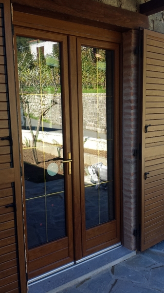 Foto: montaggio porta finestra in pvc di alfa serramenti #135566 ... Montaggio finestre
